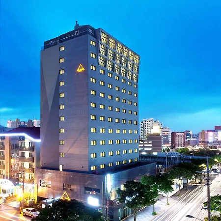 L&L Central Hotel